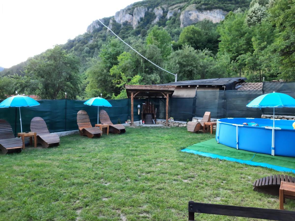 Lazar Raykov Holiday home Ribarica