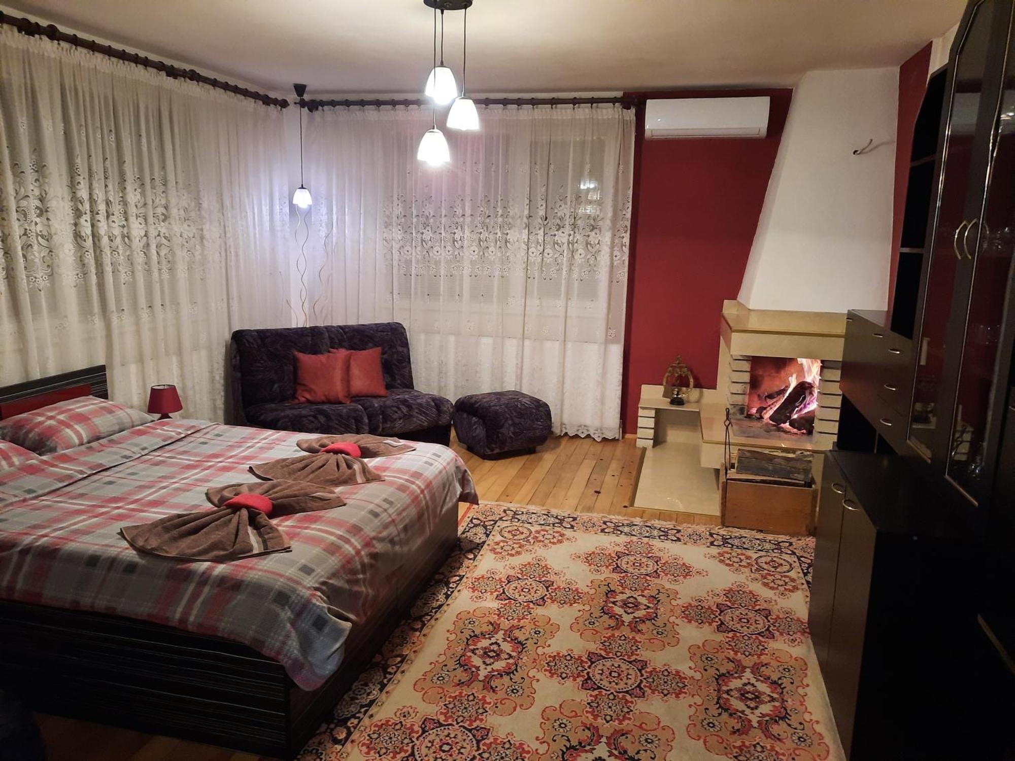 Lazar Raykov Holiday home Ribarica