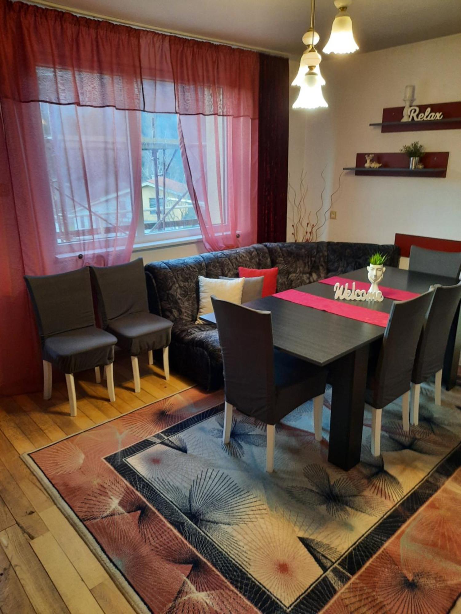 Lazar Raykov Holiday home *